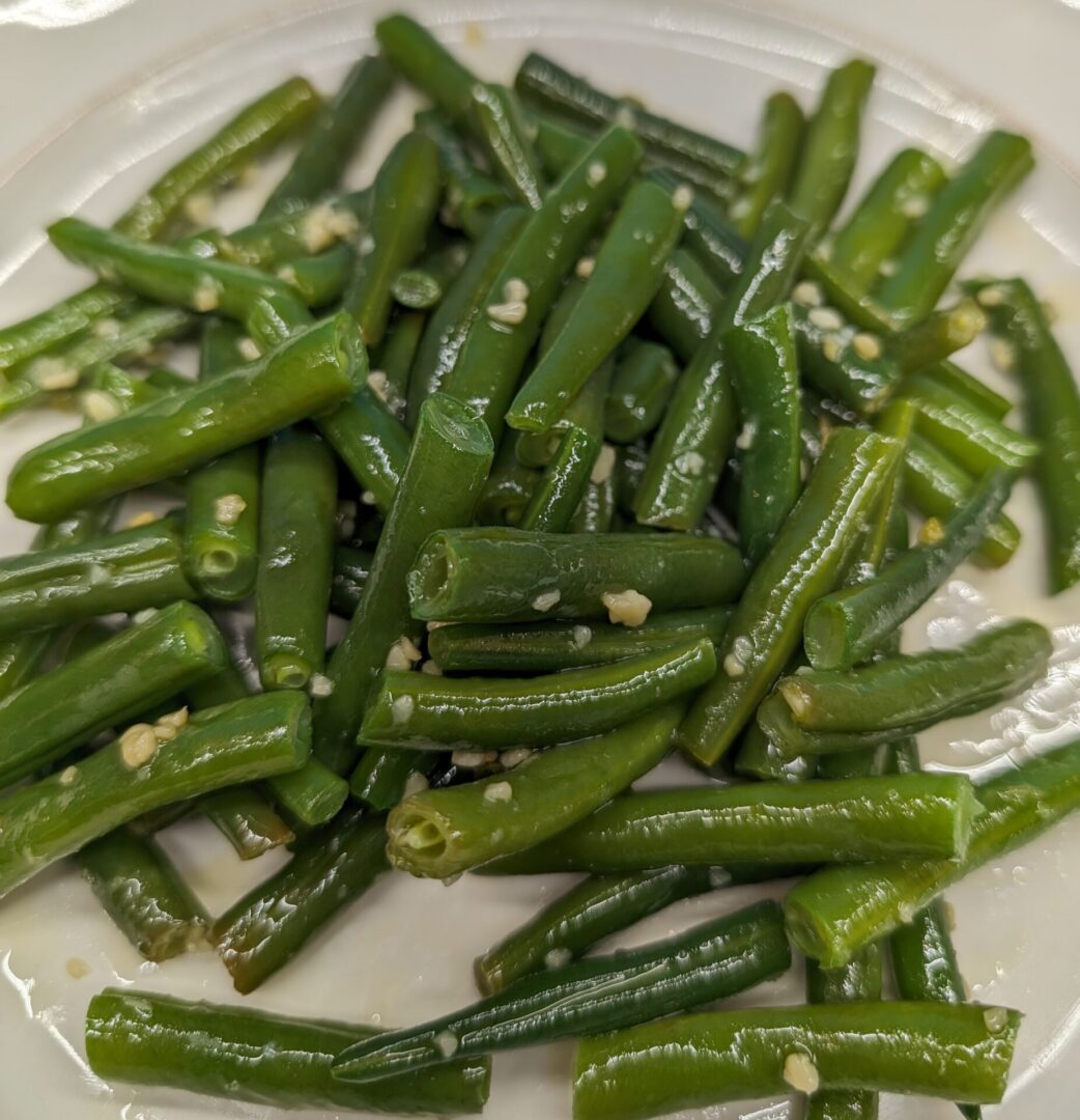 https://lyfcountrykitchen.com/wp-content/uploads/2023/12/Garlic-Green-Beans-scaled.jpg